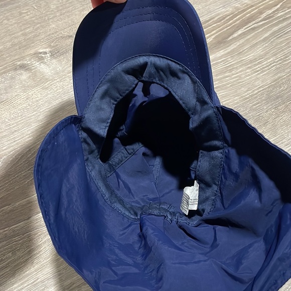 Cat & Jack Toddler Beach Sun Hat Sun Protection Shark and Fish Navy Blue 3-6 Mo - Picture 3 of 4